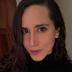 Meet your Posher, Beatriz a.